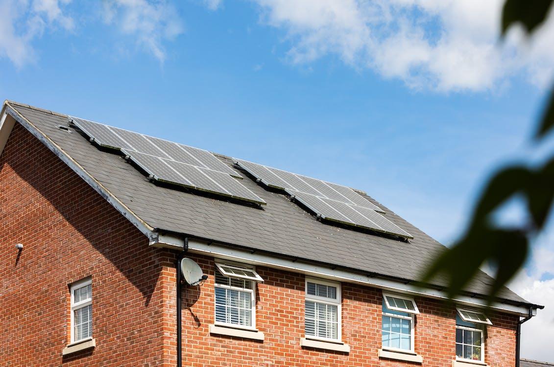 Quelle puissance de panneau solaire faut-il choisir pour sa maison ?