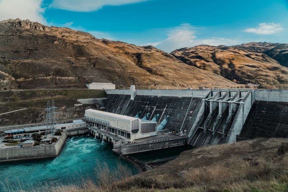 EDF associe batteries et hydraulique pour soutenir le réseau électrique
