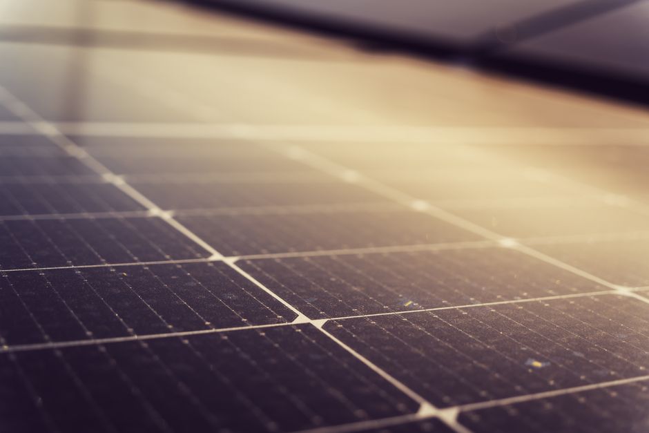 Rendement de 31 % pour une cellule solaire tandem pérovskite-silicium de 4 cm² : une avancée majeure signée IPVF et TU Delft