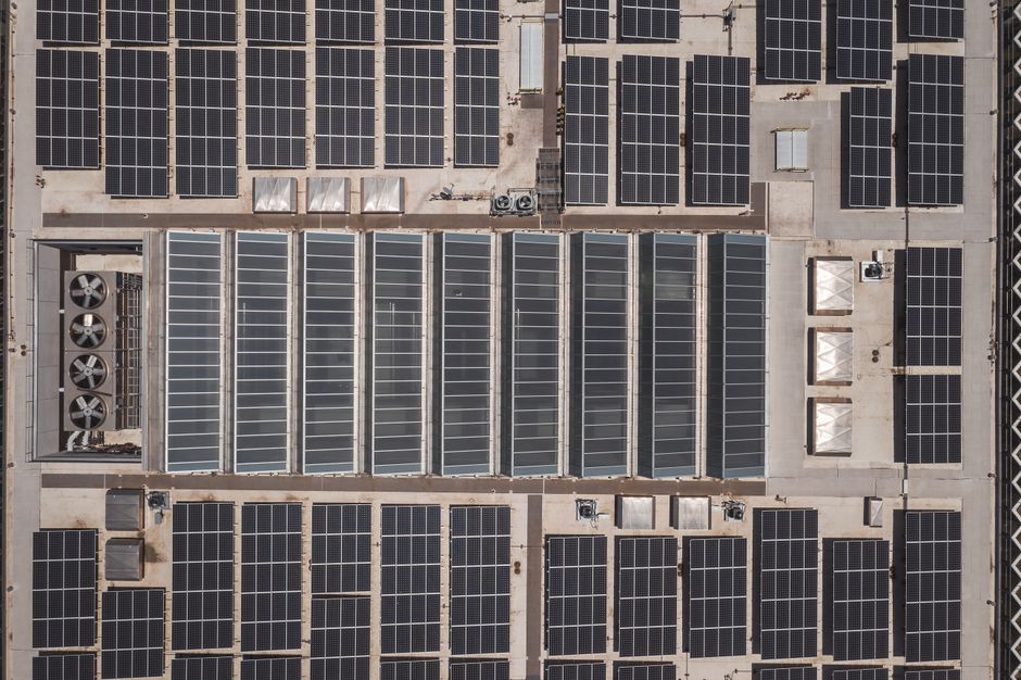 Raphaël Glucksmann prône une libération énergétique : sortir de la dépendance aux fossiles pour la France et l'Europe
