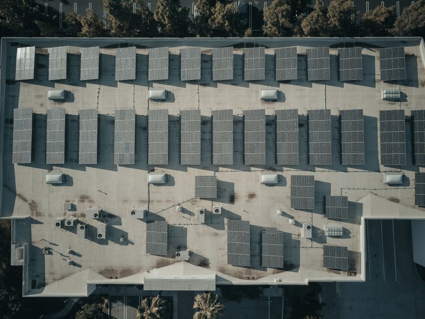 Les meilleurs installateurs de panneaux solaires à CHARNAY LES MACON