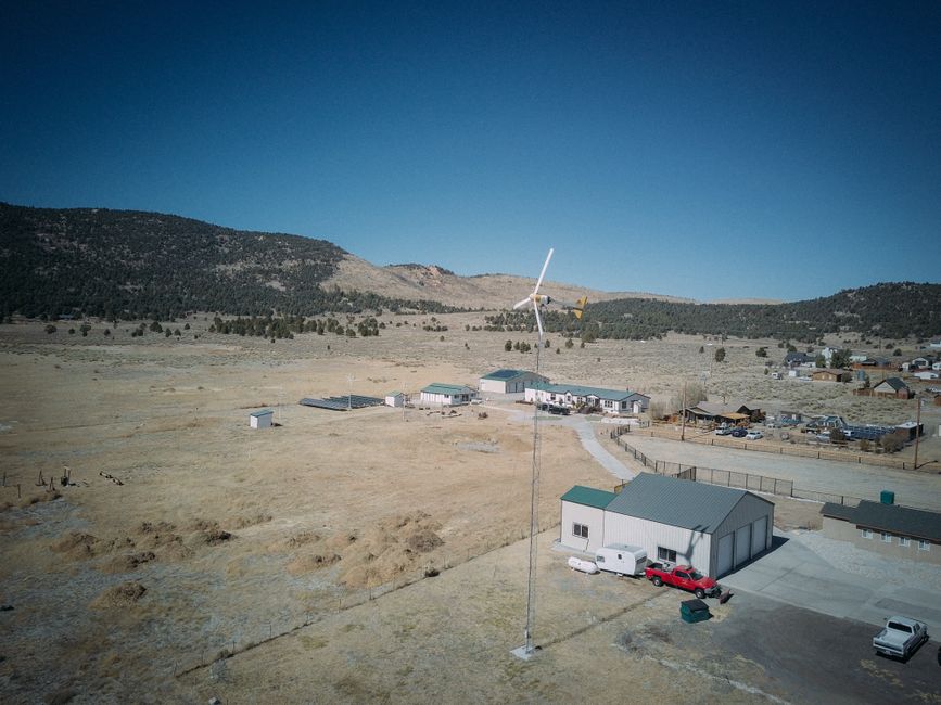 Longi remporte un contrat de 300 MWh de stockage couplé au solaire en Italie