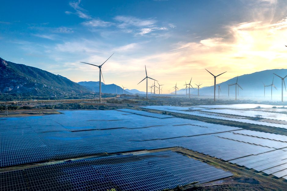 TotalEnergies renforce sa production d'électricité verte avec l'acquisition des actifs de Shell et un partenariat avec KKR