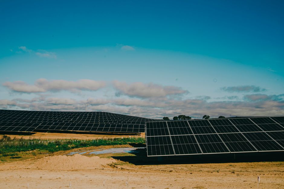 ABB étend sa gamme pour les grandes centrales solaires grâce aux technologies de Gamesa Electric