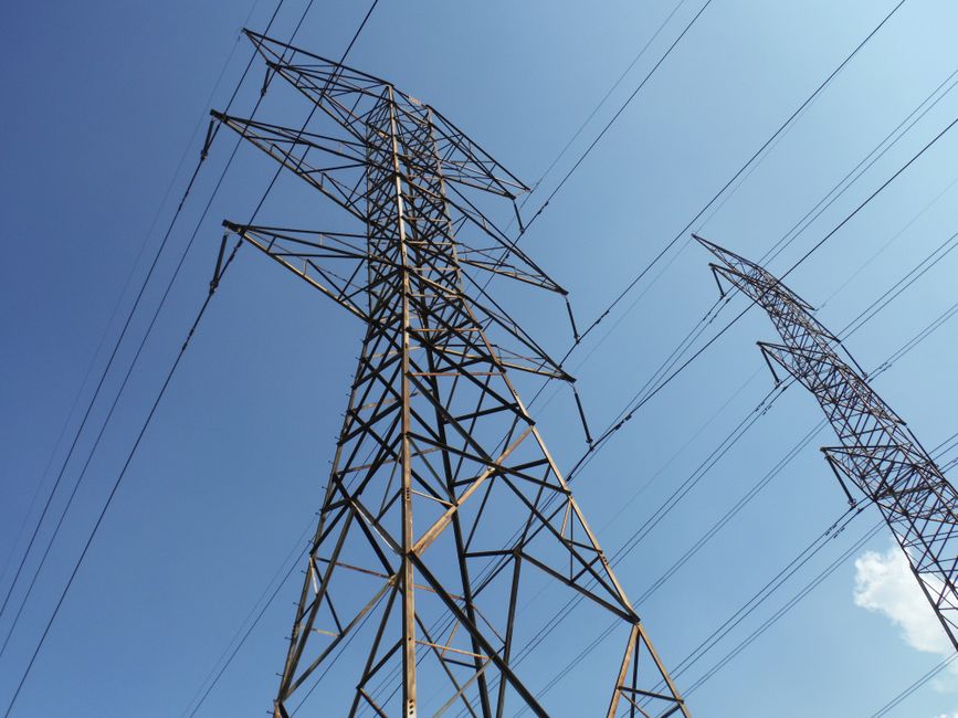 La réforme de la facturation nette au Pakistan révèle les défis structurels du secteur électrique
