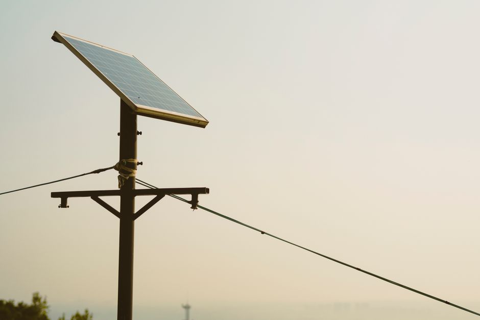 Onduleurs solaires ABB Proteus : puissance record et rendement pour les centrales photovoltaïques XXL