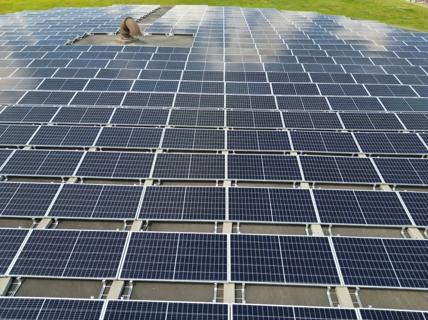 Matériaux critiques du photovoltaïque silicium : l'IEA PVPS mise sur la circularité pour limiter les tensions