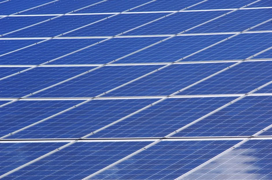 Cellule tandem pérovskite-organique : un rendement record de 27,35 %