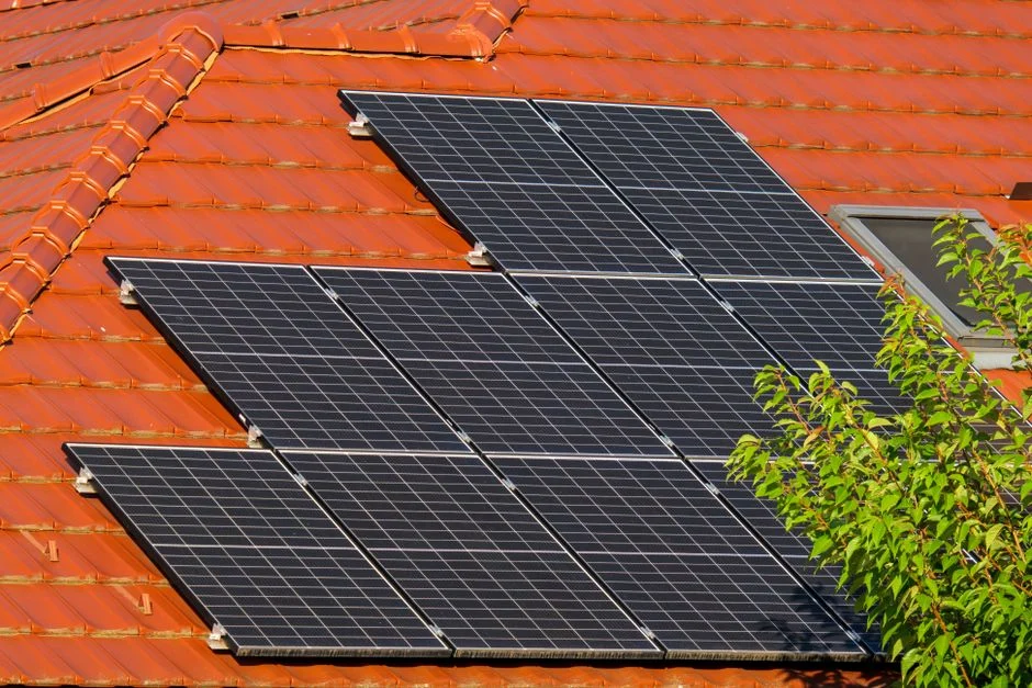 Portugal : 18 toitures solaires en autoconsommation pour un distributeur