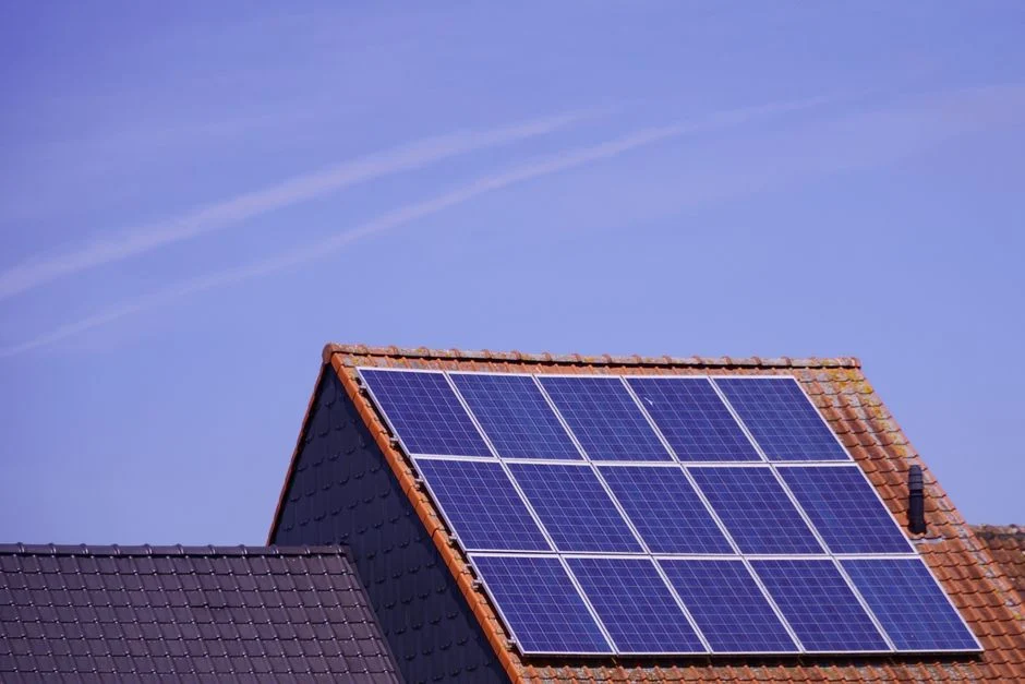 Cameroun : 244 MW solaires à l étude, contre 37 MW en service