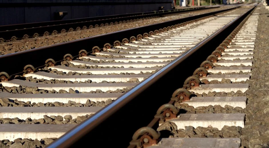 Solaire entre les rails : en Corée du Sud, 28 km de voies ferrées pourraient porter 8,5 MW