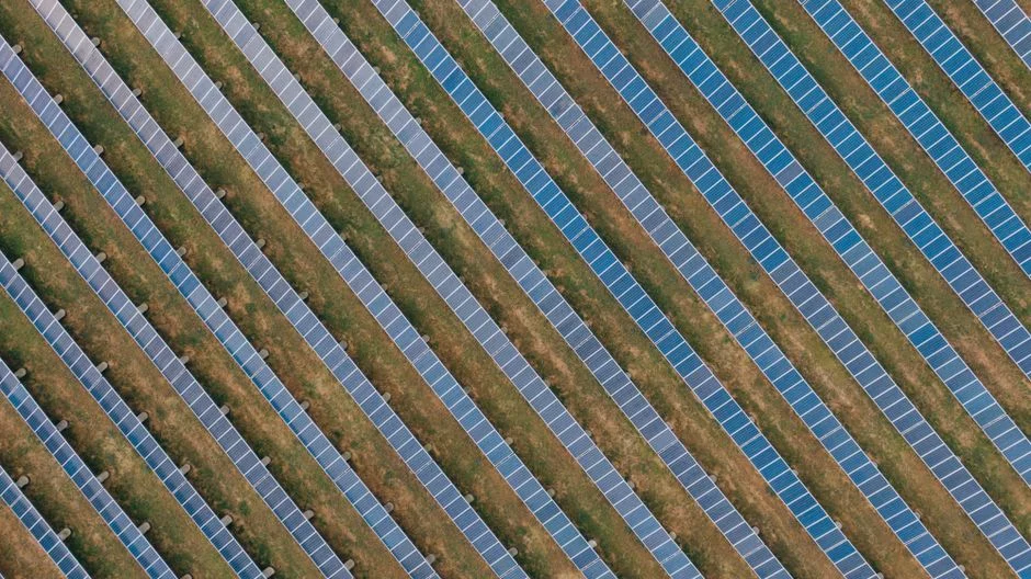 Yonne : les riverains peuvent investir dès 10 € dans le parc solaire Grenier des Essences d’Innergex