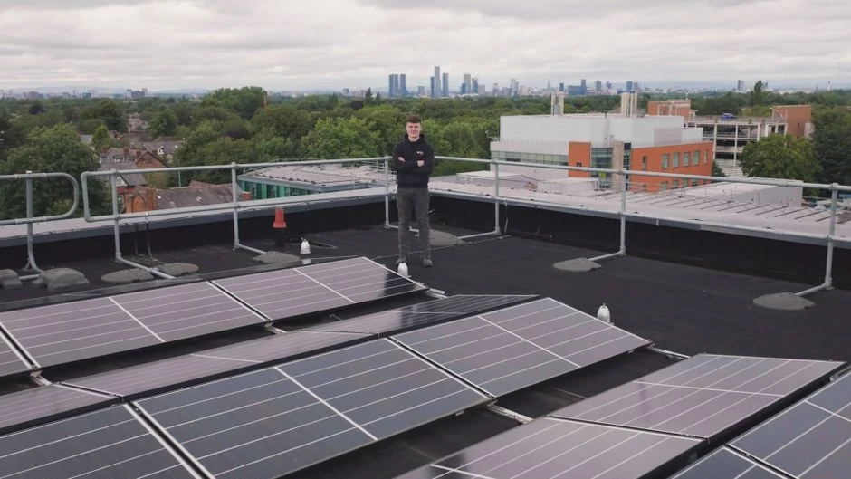 Bordeaux : la Base sous-marine accueillera 6 500 panneaux solaires partagés avec le quartier de Bacalan