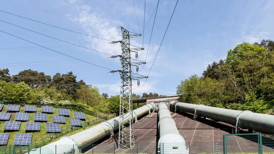 IRENA : l’électrification par les renouvelables doit remplacer les fossiles, pas s’y ajouter