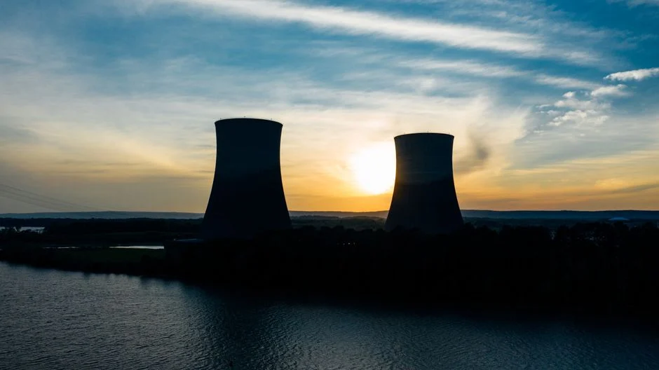 Présidentielle 2027 : Équilibre des Énergies veut électrifier la France sans nommer le solaire ni l’éolien