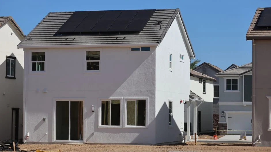 Recharger sa voiture électrique avec des panneaux solaires