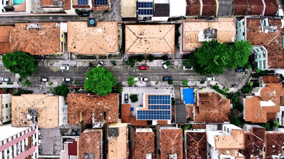 JinkoSolar Tiger Neo 5.0 : un panneau résidentiel tout noir de 510 W, garanti 40 ans