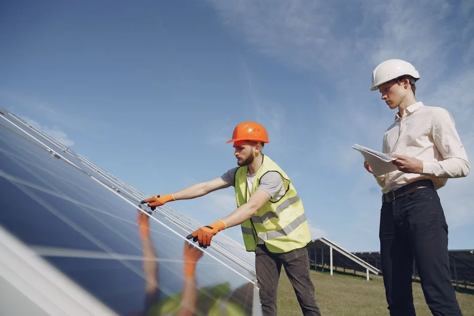 Parc du Buisson : ENGIE construit sa première centrale solaire avec batteries en France