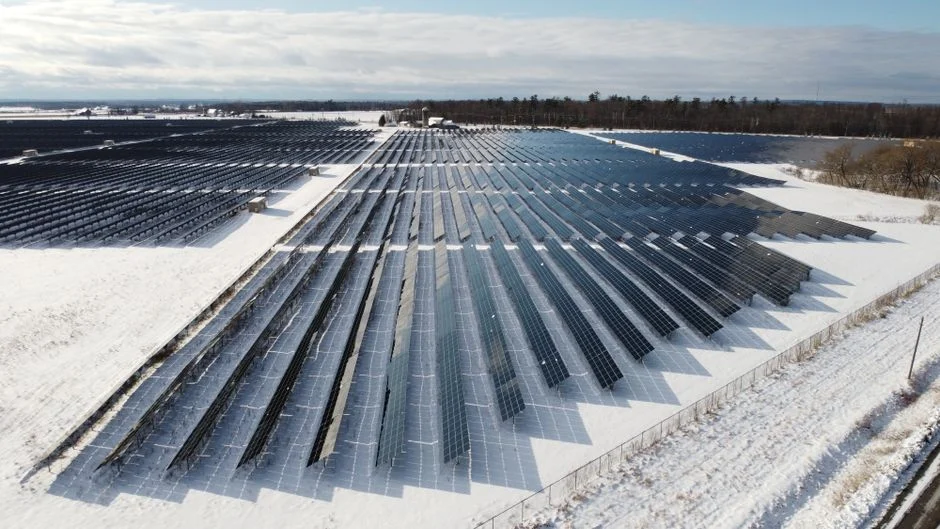 Suède : le réchauffement pourrait faire gagner environ 5 % de production aux panneaux solaires d’ici 2100
